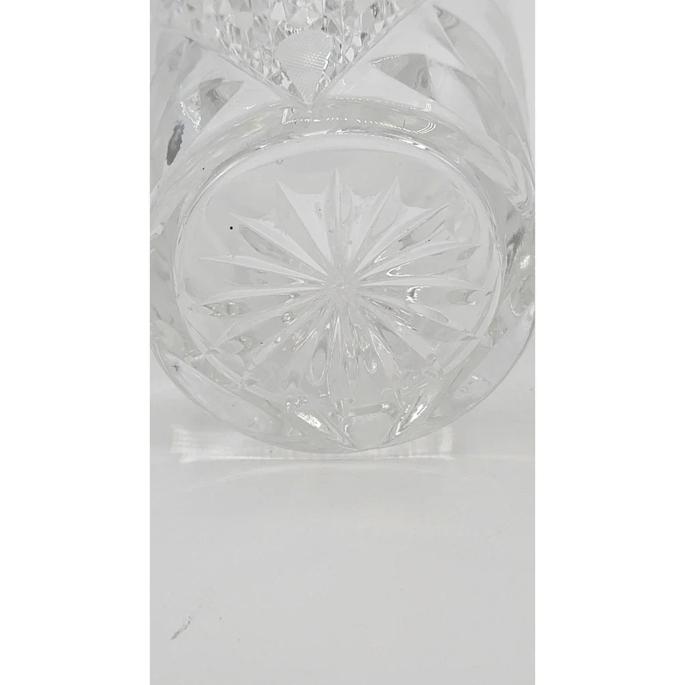 Unmarked made itself glasses
